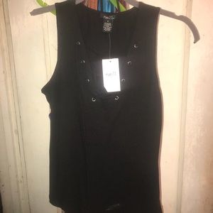 Sleeveless black tie up top